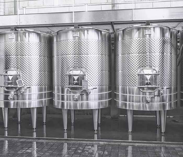 Pilow Plate wine tanks PI8